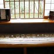 かわいい懐紙にアーティストとのコラボグラス……他ではなかなか見つからない雑貨もずらり並びました。