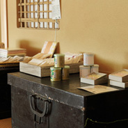 キモノのリフォーム、草履の半誂えなどなど広間では秋のnanacafe恒例のキモノイベントを開催しました。初の試みで広間にもカフェ席を設けました。